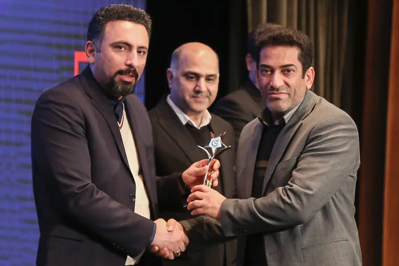 تندیس زرین اجلاس رضایت مندی مشتری2